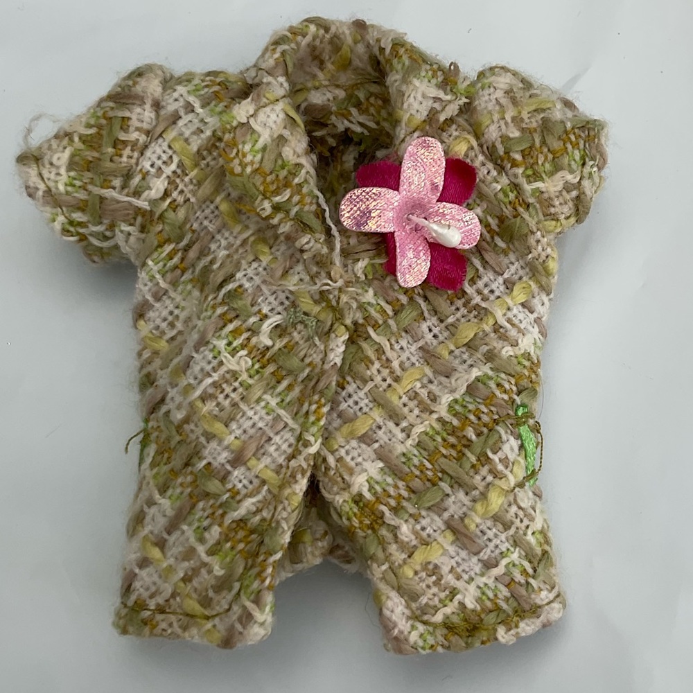 Barbie Fashion Fever 2004 tweed green vest with pink flower